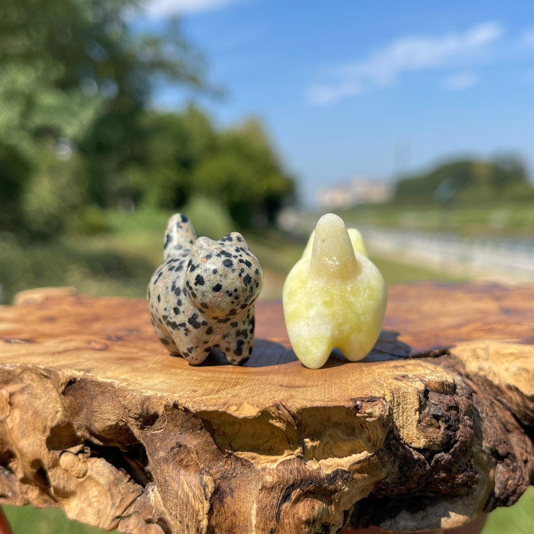 Natural Crystal Mixed Material Mini Walking Cat