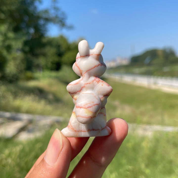 Natural Crystal Hands On Hips Ant