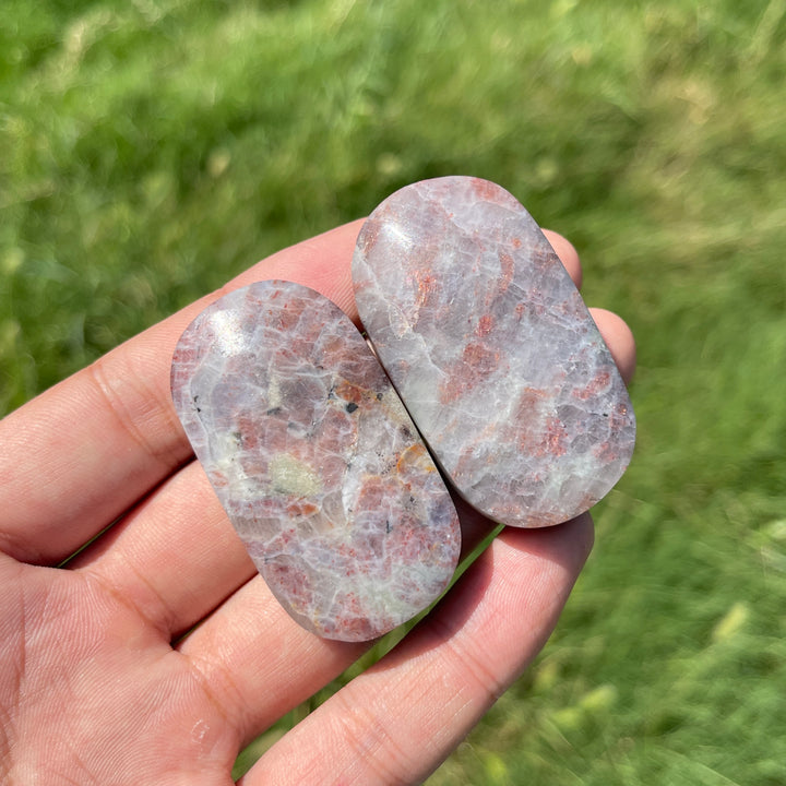 Natural Crystal Blood Iolite Palm Stone
