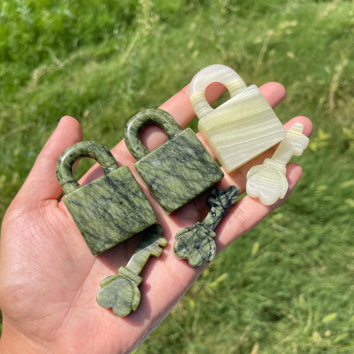Natural Crystal Carving Lock And Key