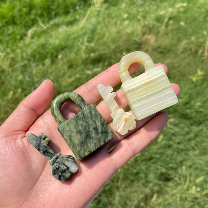 Natural Crystal Carving Lock And Key