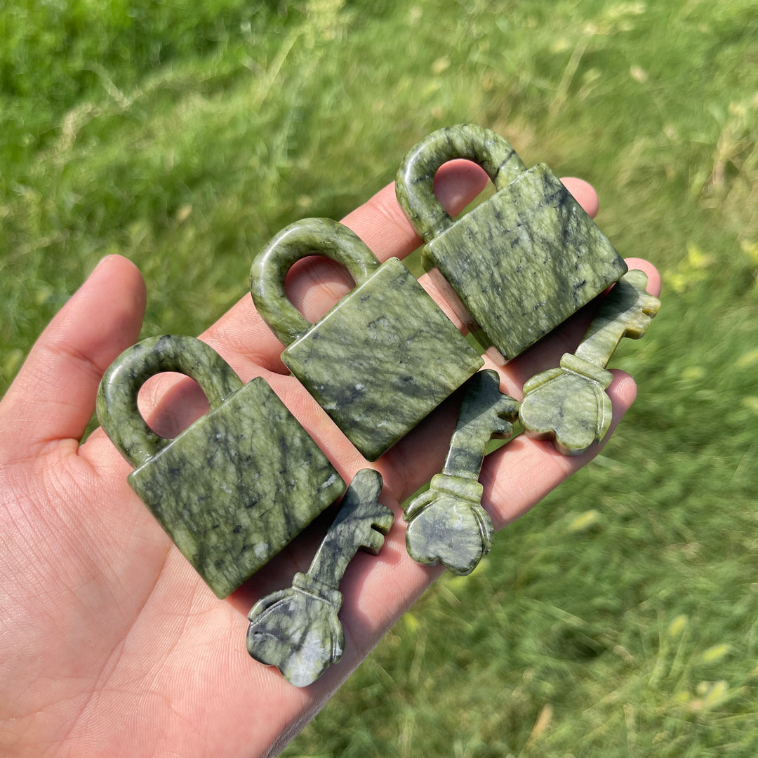 Natural Crystal Carving Lock And Key