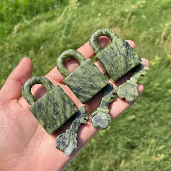 Natural Crystal Carving Lock And Key
