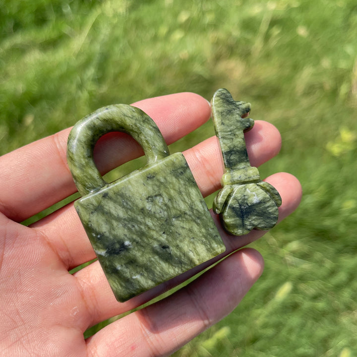 Natural Crystal Carving Lock And Key