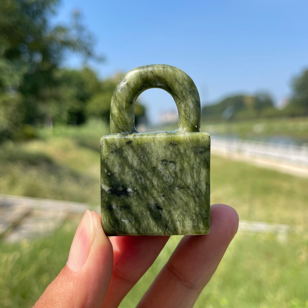 Natural Crystal Carving Lock And Key
