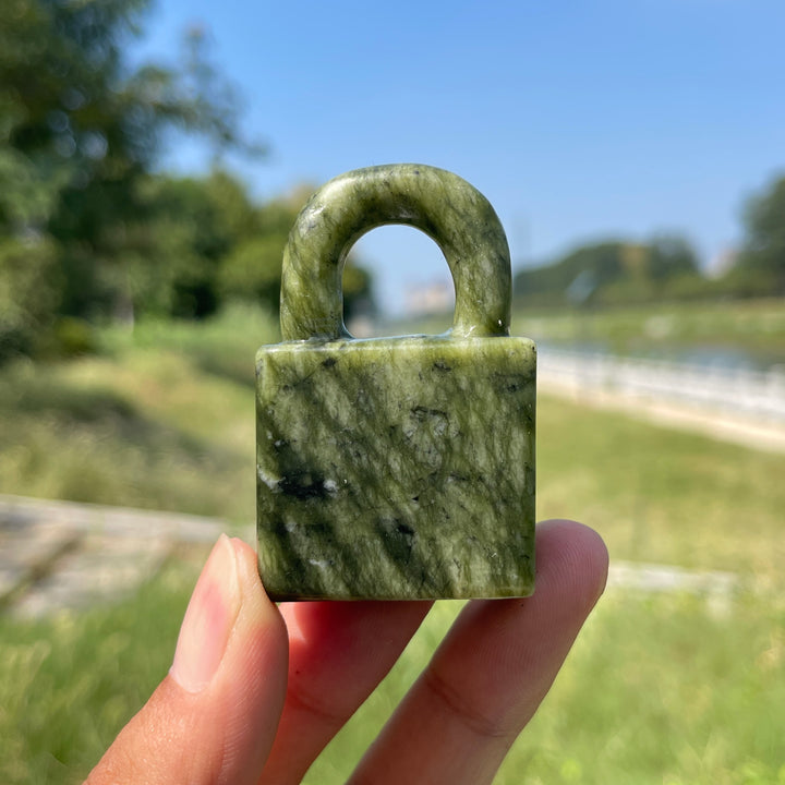 Natural Crystal Carving Lock And Key