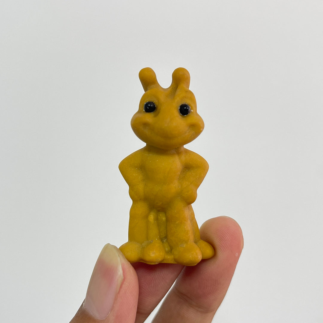Natural Crystal Hands On Hips Ant