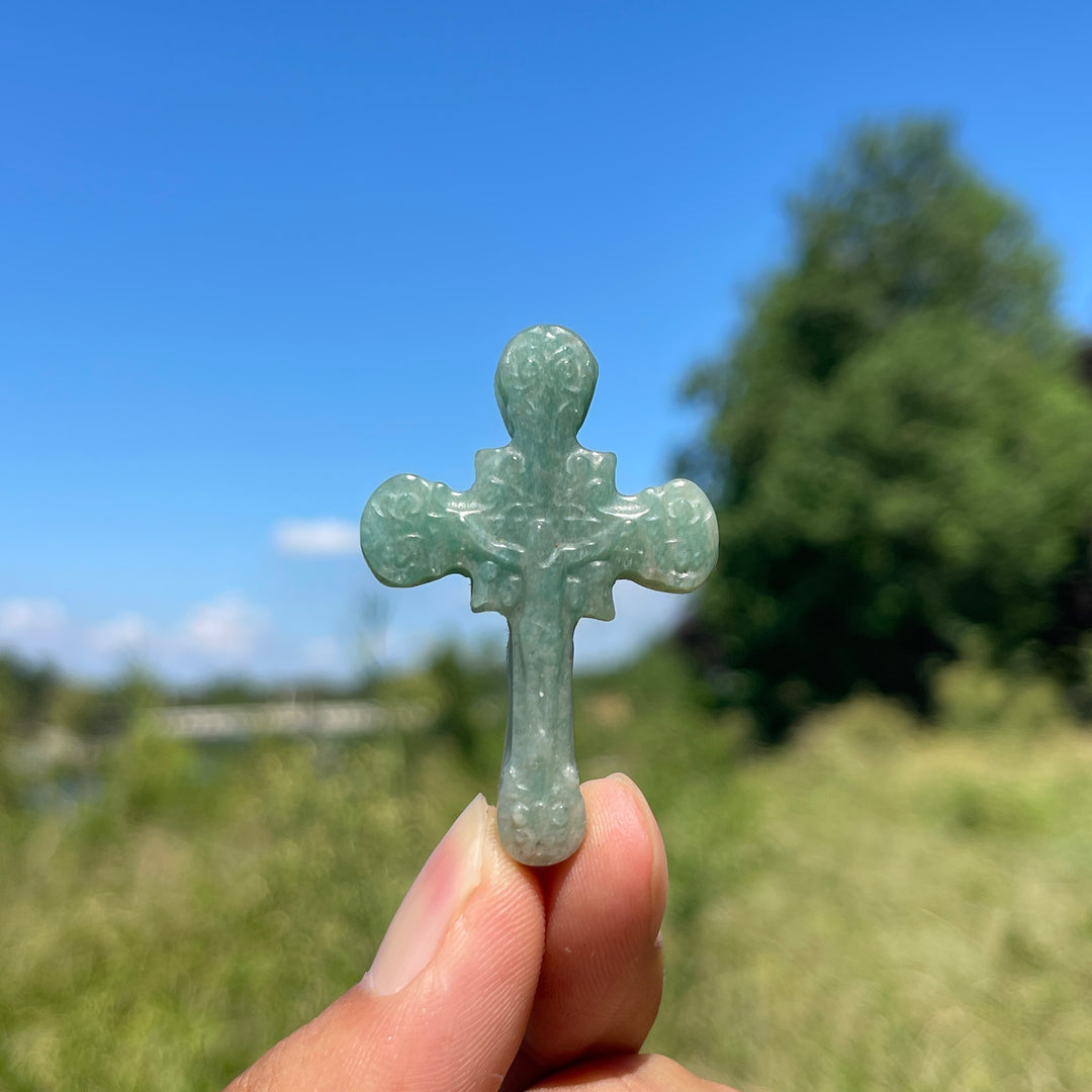 Natural Crystal Carving Handheld Cross