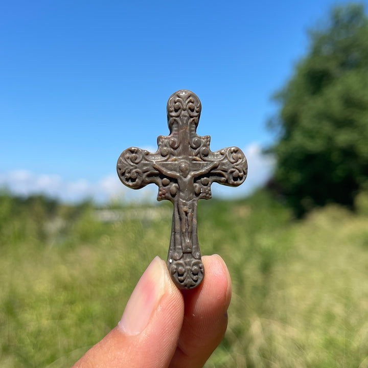 Natural Crystal Carving Handheld Cross