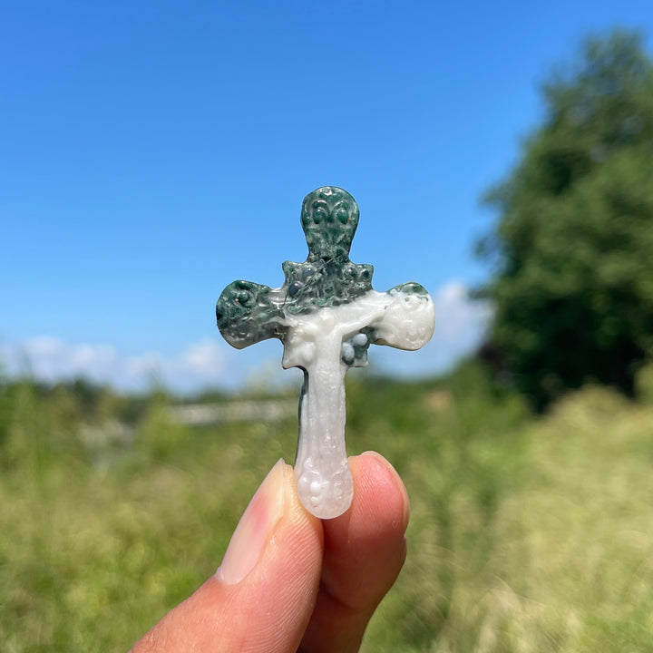 Natural Crystal Carving Handheld Cross