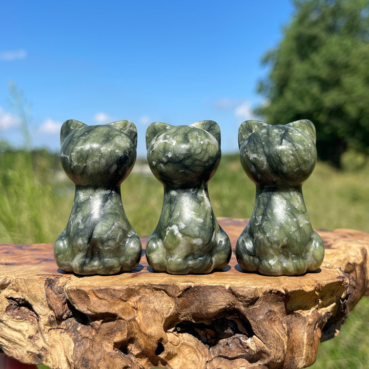 Natural Crystal Carving Faceless Cat
