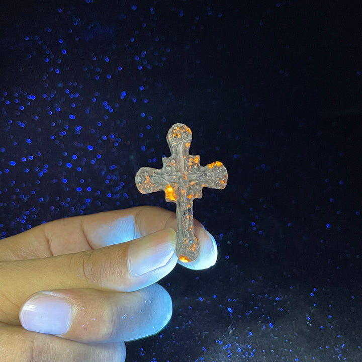 Natural Crystal Carving Handheld Cross