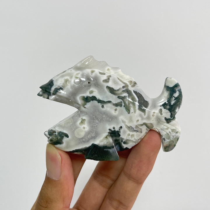A Slightly Imperfect Natural Crystal Carving Piranha