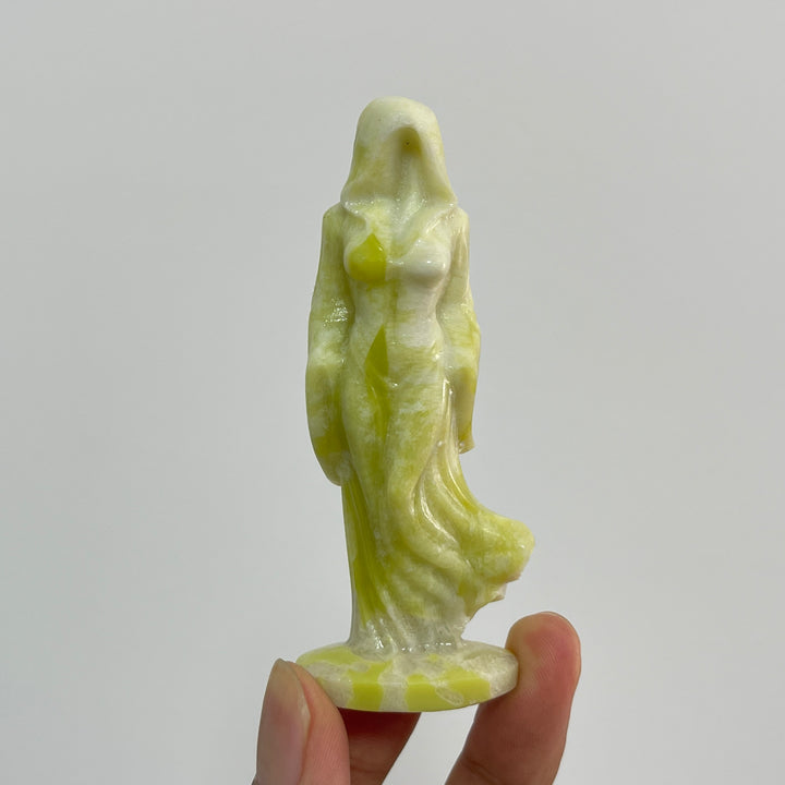 Natural Crystal Graceful Small Ghost Lady