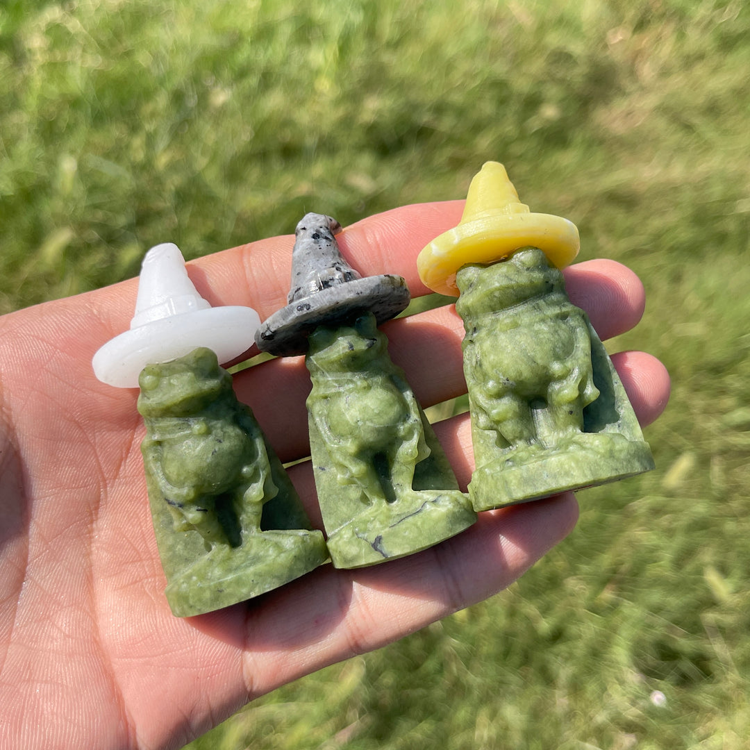 Natural Crystal Carving Serpentine Wizard Frog