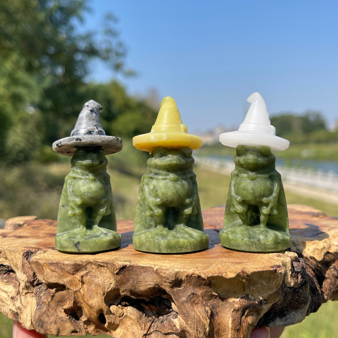 Natural Crystal Carving Serpentine Wizard Frog