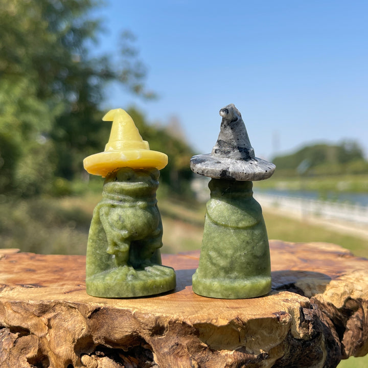 Natural Crystal Carving Serpentine Wizard Frog