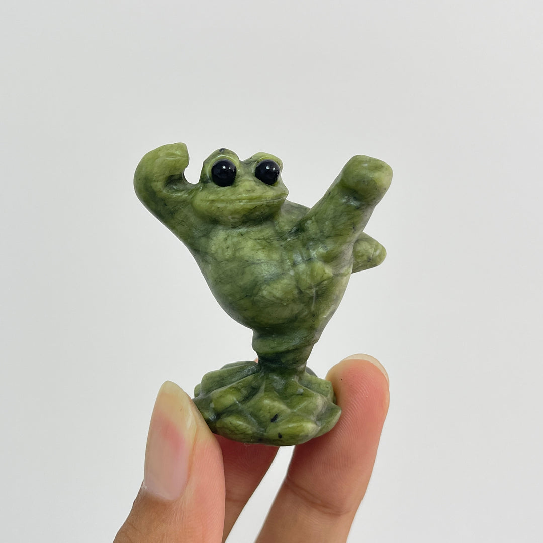 Natural Crystal Carving Serpentine Kung Fu Frog