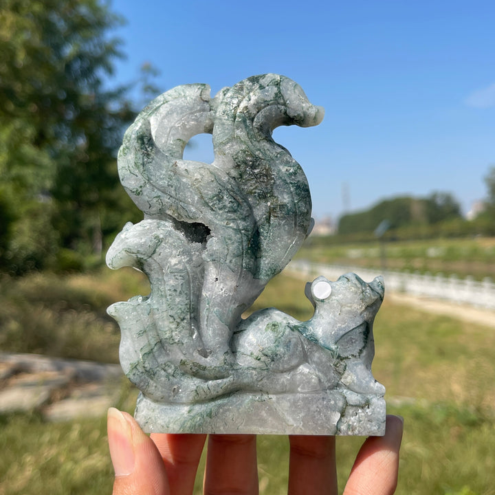Unique,A Slightly Imperfect Natural Crystal Exquisite Moss Agate Nine‑Tailed Fox