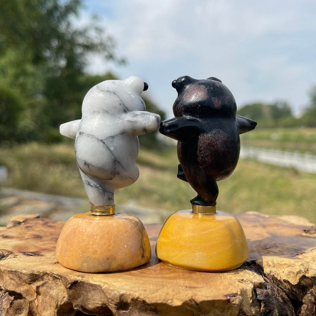 Natural Crystal Rotatable Frog Carving