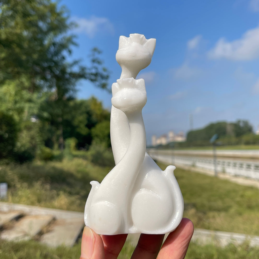 Natural Crystal Carving Elegant Entwined Twin Cat