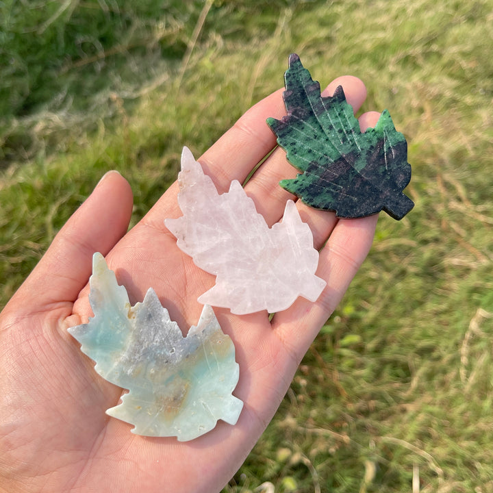 Natural Crystal Delicate Maple Leaf