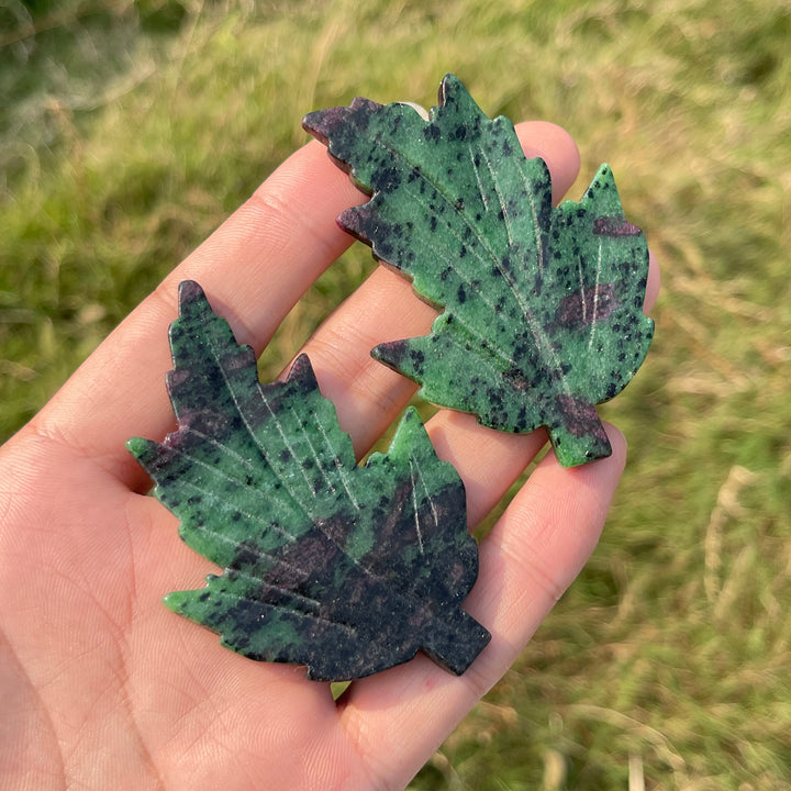 Natural Crystal Delicate Maple Leaf