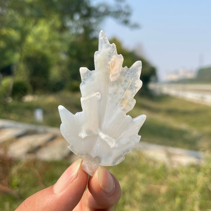 Natural Crystal Delicate Maple Leaf