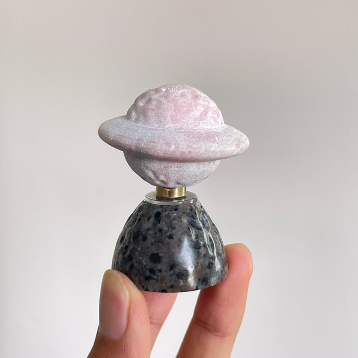 Natural Crystal Rotatable Planet