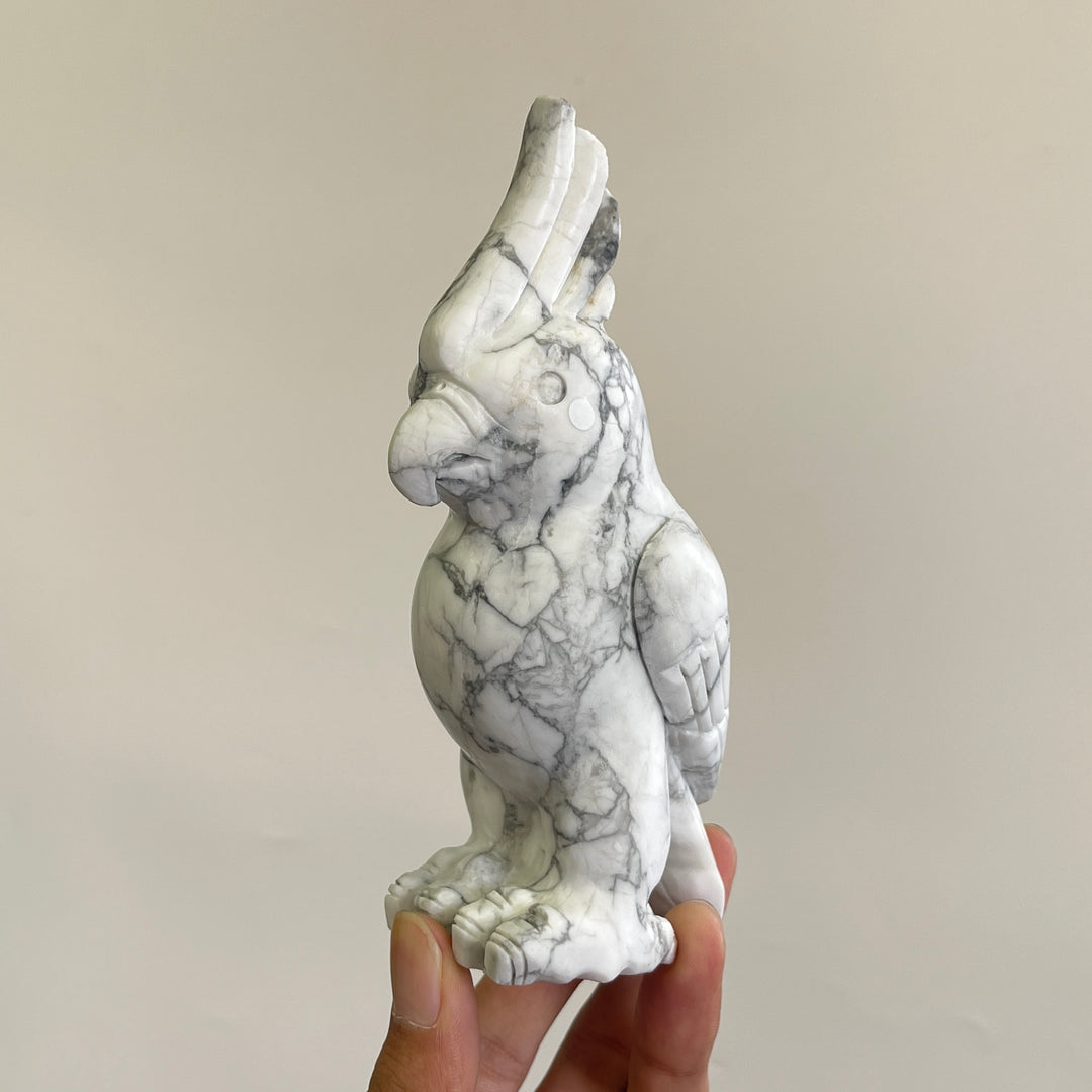 Unique,A Slightly Imperfect Natural Crystal Carving Howlite Parrot