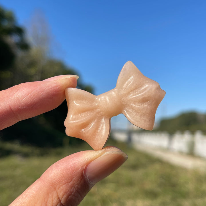 Natural Crystal Carving Pink Aventurine Bow