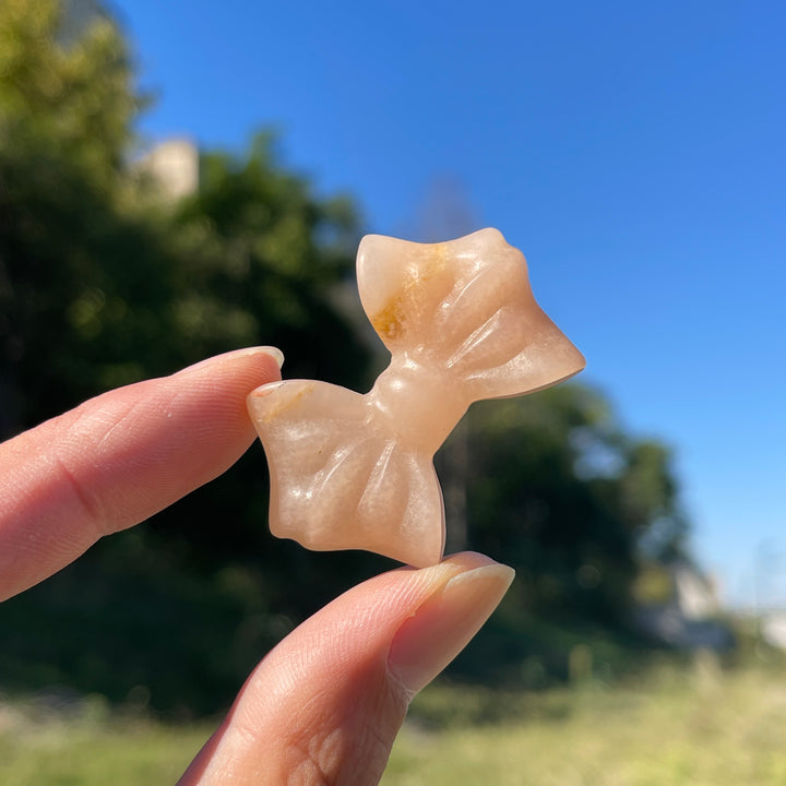 Natural Crystal Carving Pink Aventurine Bow