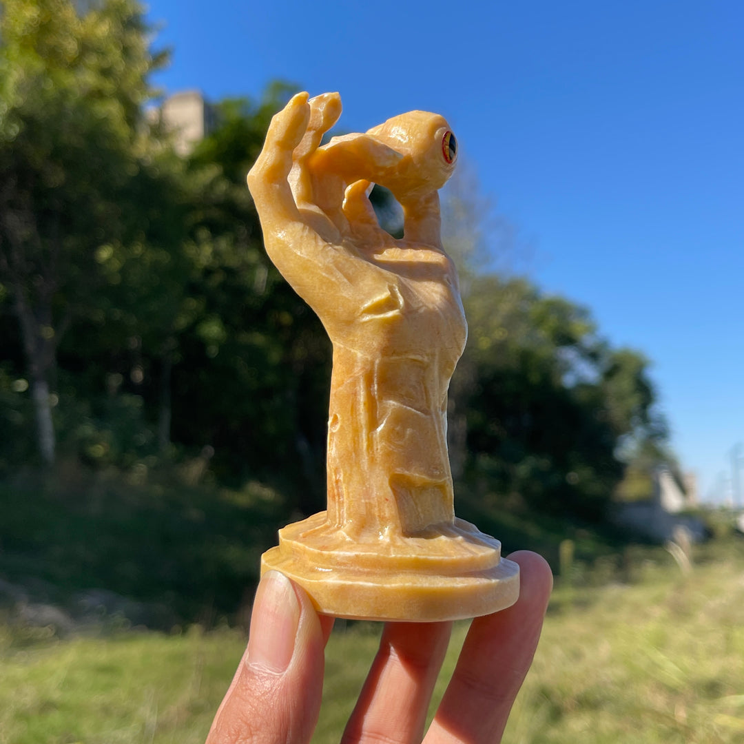Unique,A Slightly Imperfect Natural Crystal Carving Yellow Aventurine Handheld Eyeball
