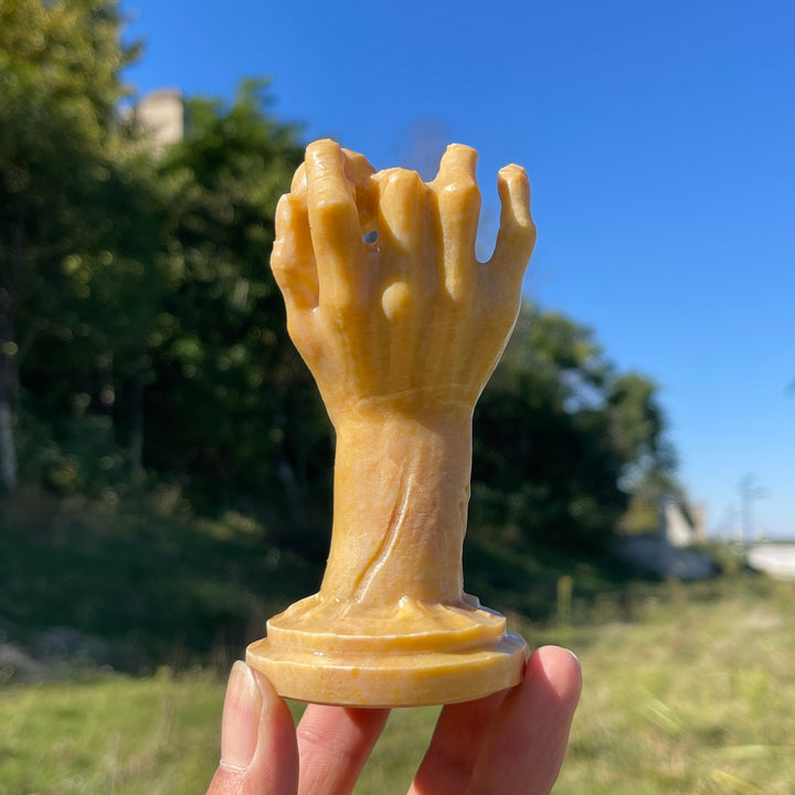 Unique,A Slightly Imperfect Natural Crystal Carving Yellow Aventurine Handheld Eyeball