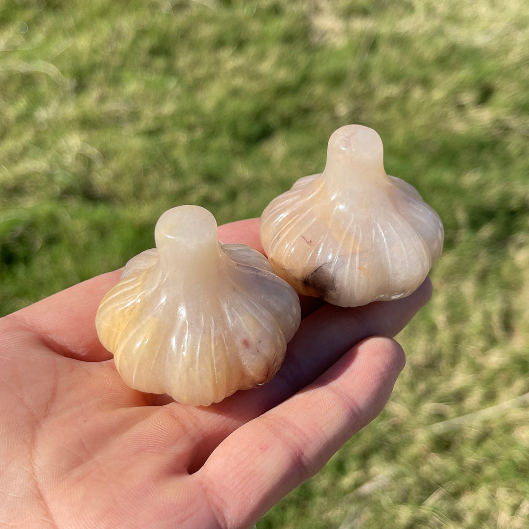 Natural Crystal Carving Quartzite Garlic Model