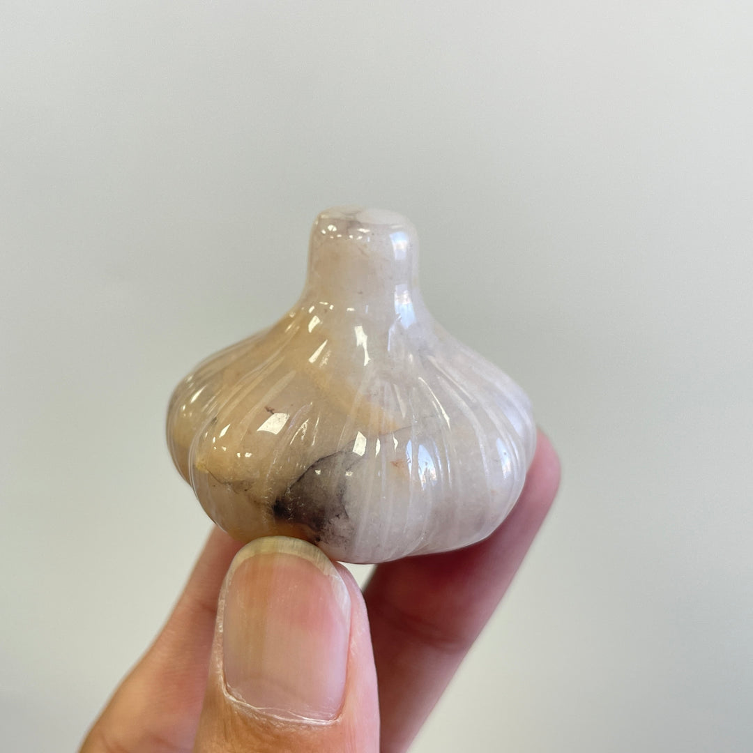 Natural Crystal Carving Quartzite Garlic Model