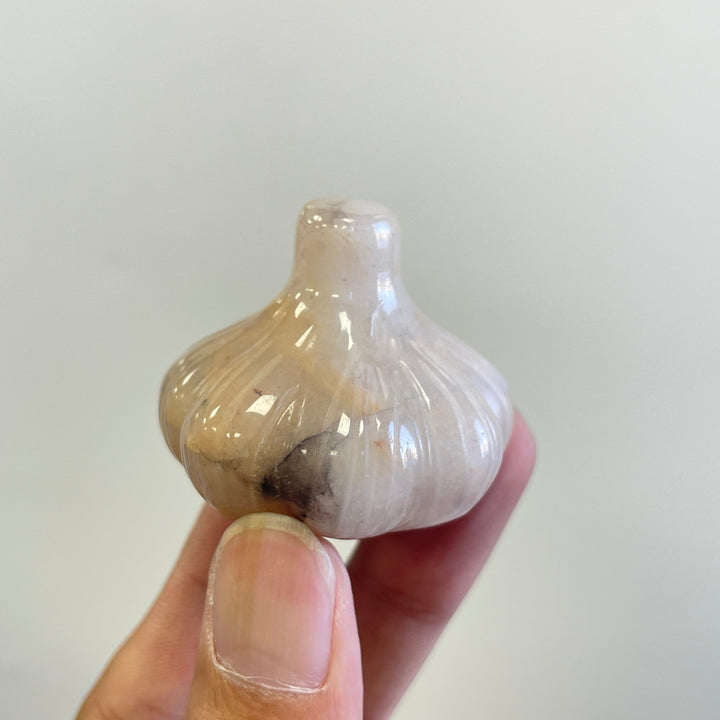 Natural Crystal Carving Quartzite Garlic Model