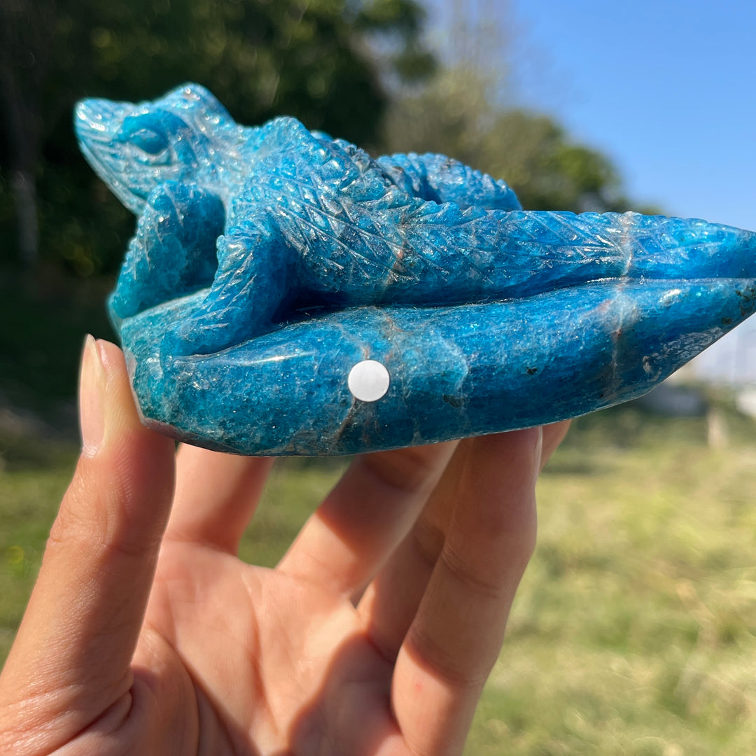 Unique,A Slightly Imperfect Natural Crystal Carving Blue Apatite Lizard