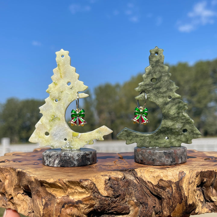 Natural Crystal Serpentine Christmas Tree With Bell