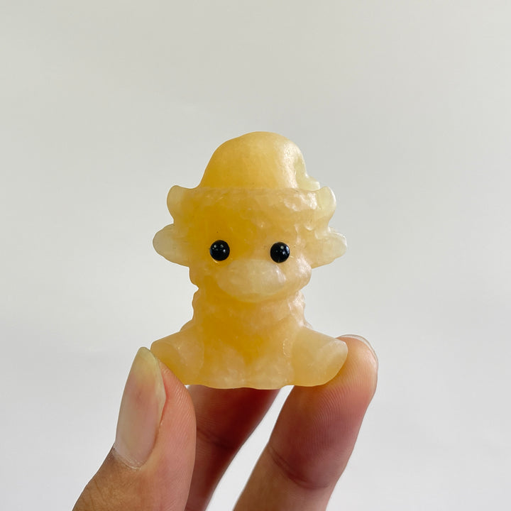 Natural Crystal Carving Cute Christmas Hat Cow