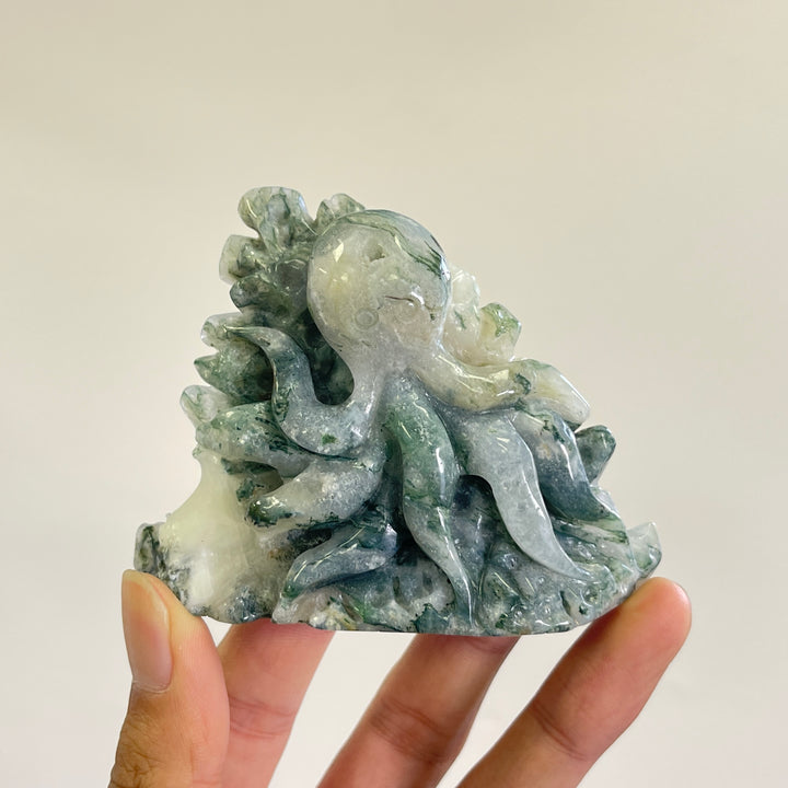 Unique,Natural Crystal Carving Moss Agate Octopus