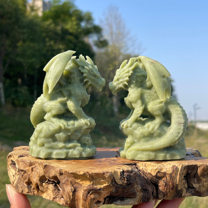 Natural Crystal Carving Serpentine Flying Dragon On Skull