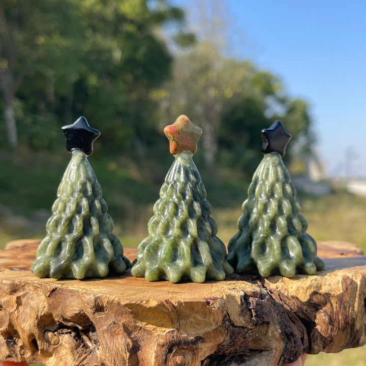 Natural Crystal Carving Christmas Tree With Star
