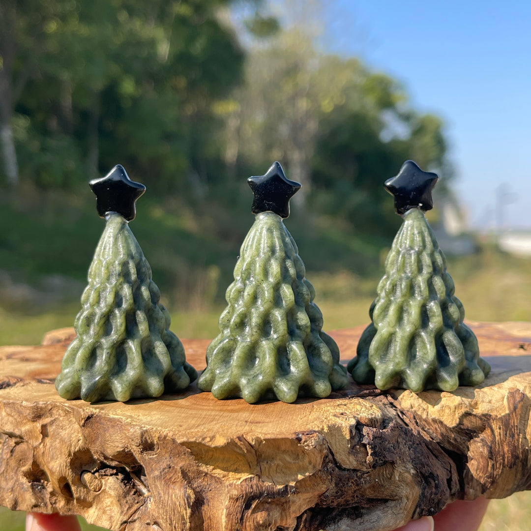 Natural Crystal Carving Christmas Tree With Star