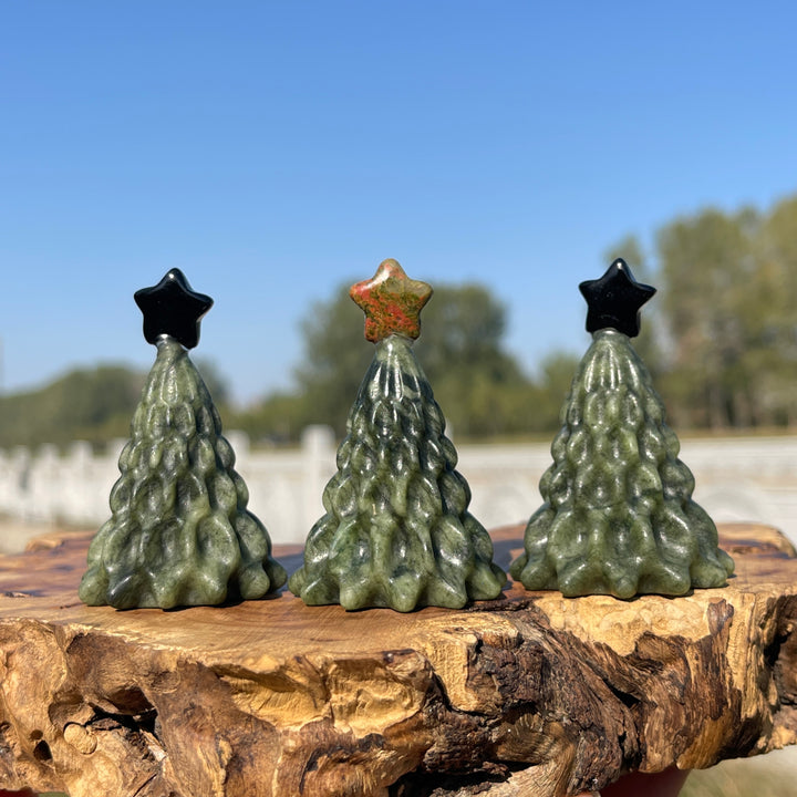Natural Crystal Carving Christmas Tree With Star