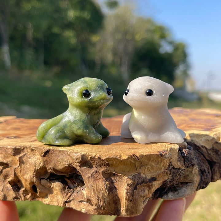 Natural Crystal Carving Cute Otter