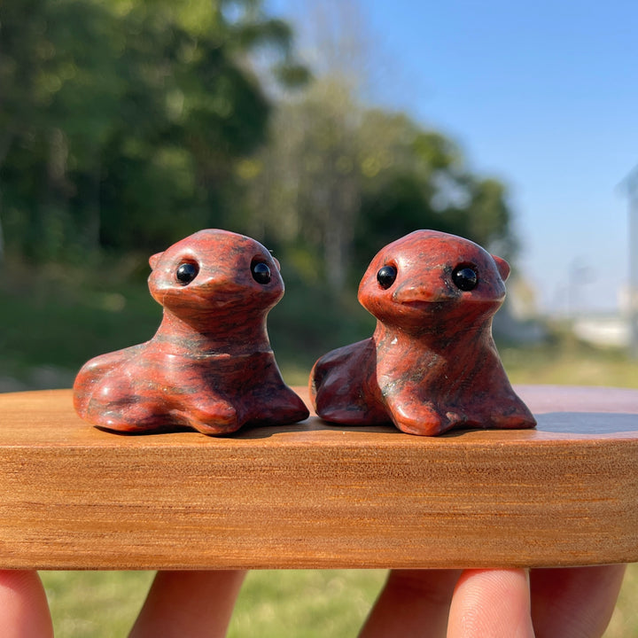 Natural Crystal Carving Cute Otter