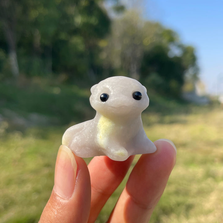 Natural Crystal Carving Cute Otter