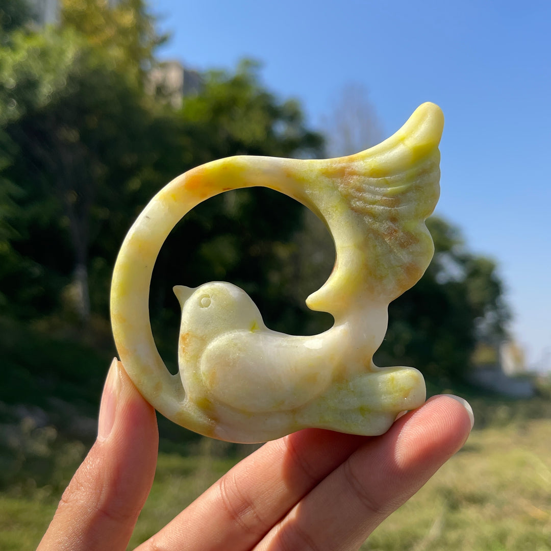 Natural Crystal Carving Hollow Bird