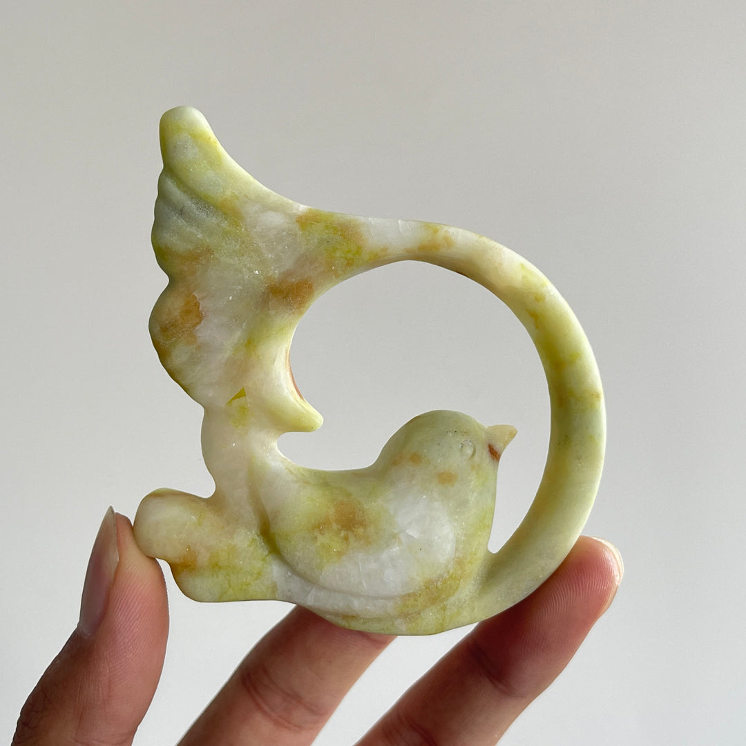 Natural Crystal Carving Hollow Bird